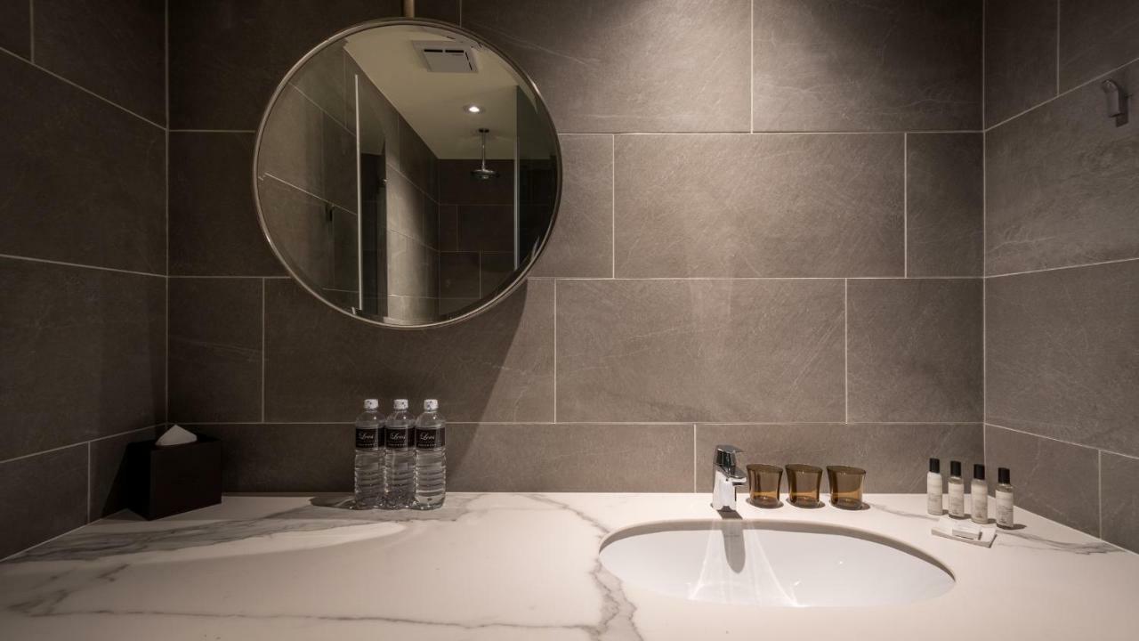 Park Lees Hotel Каосюн Екстериор снимка Bathroom